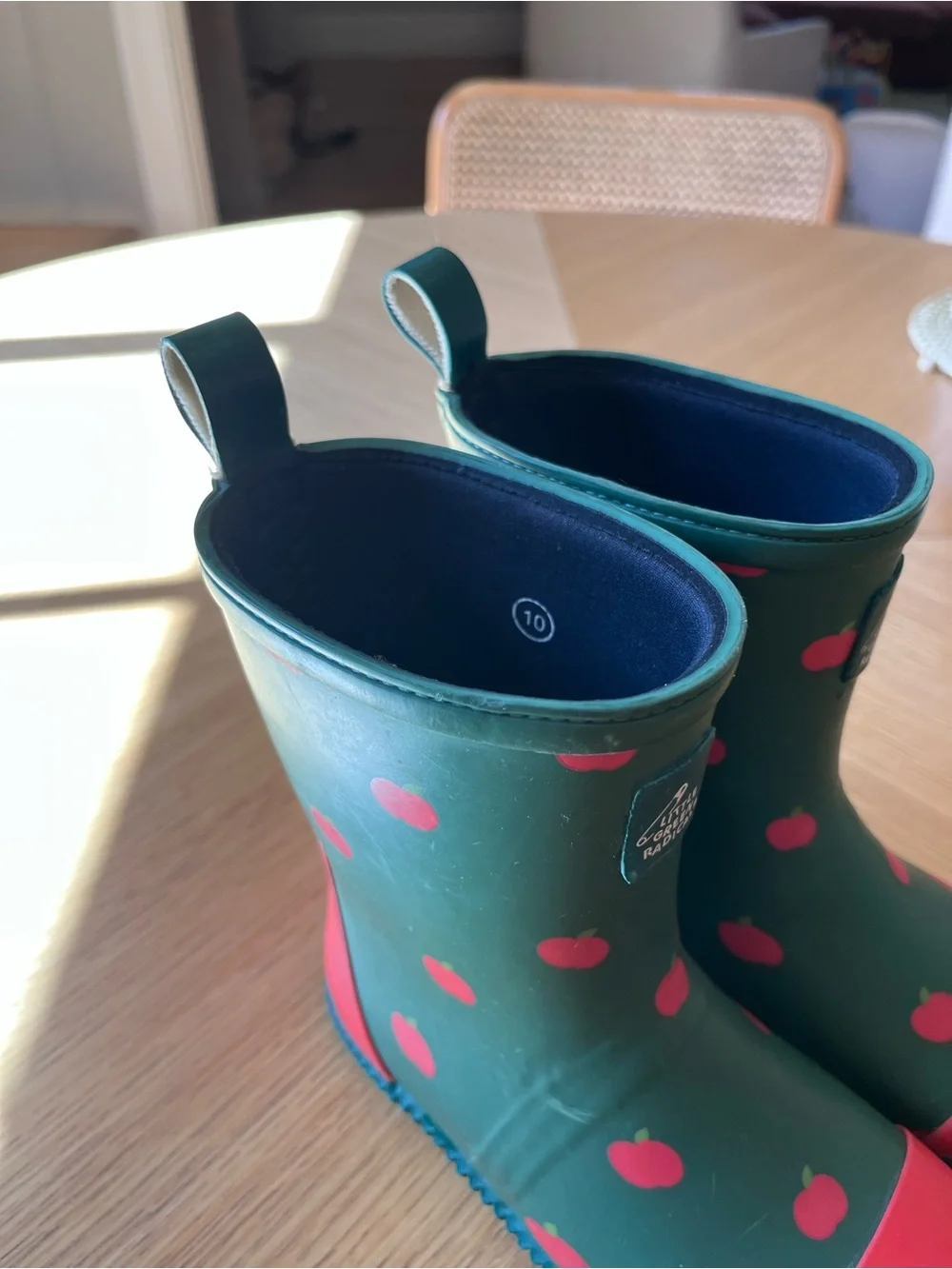 Little Green Radicals | Red Apples Classic Natural Rubber Rain Boots | Size 10